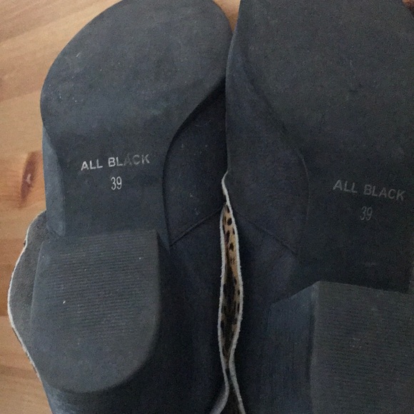 All black leopard booties - Picture 3 of 4